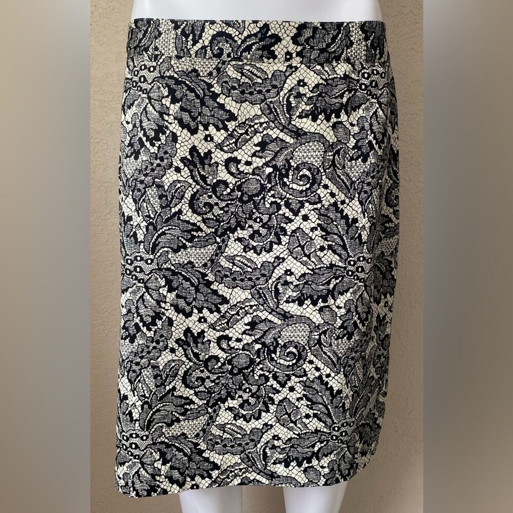 Van Heusen Studio | Women's Floral Paisley Lace Career Work Pencil Skirt | 8